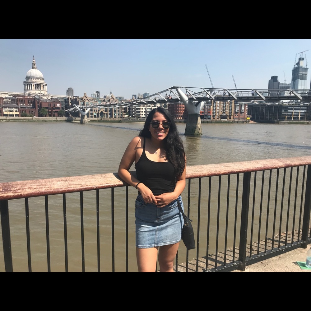 Meet your Posher, Andrea